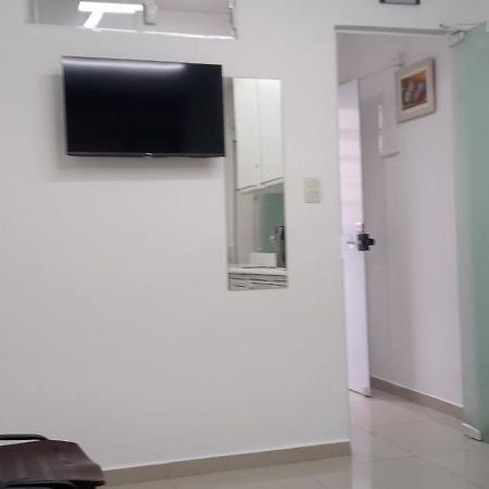 Suite Estudio Office No Coracao Do Gonzaga Em Santos Exterior foto